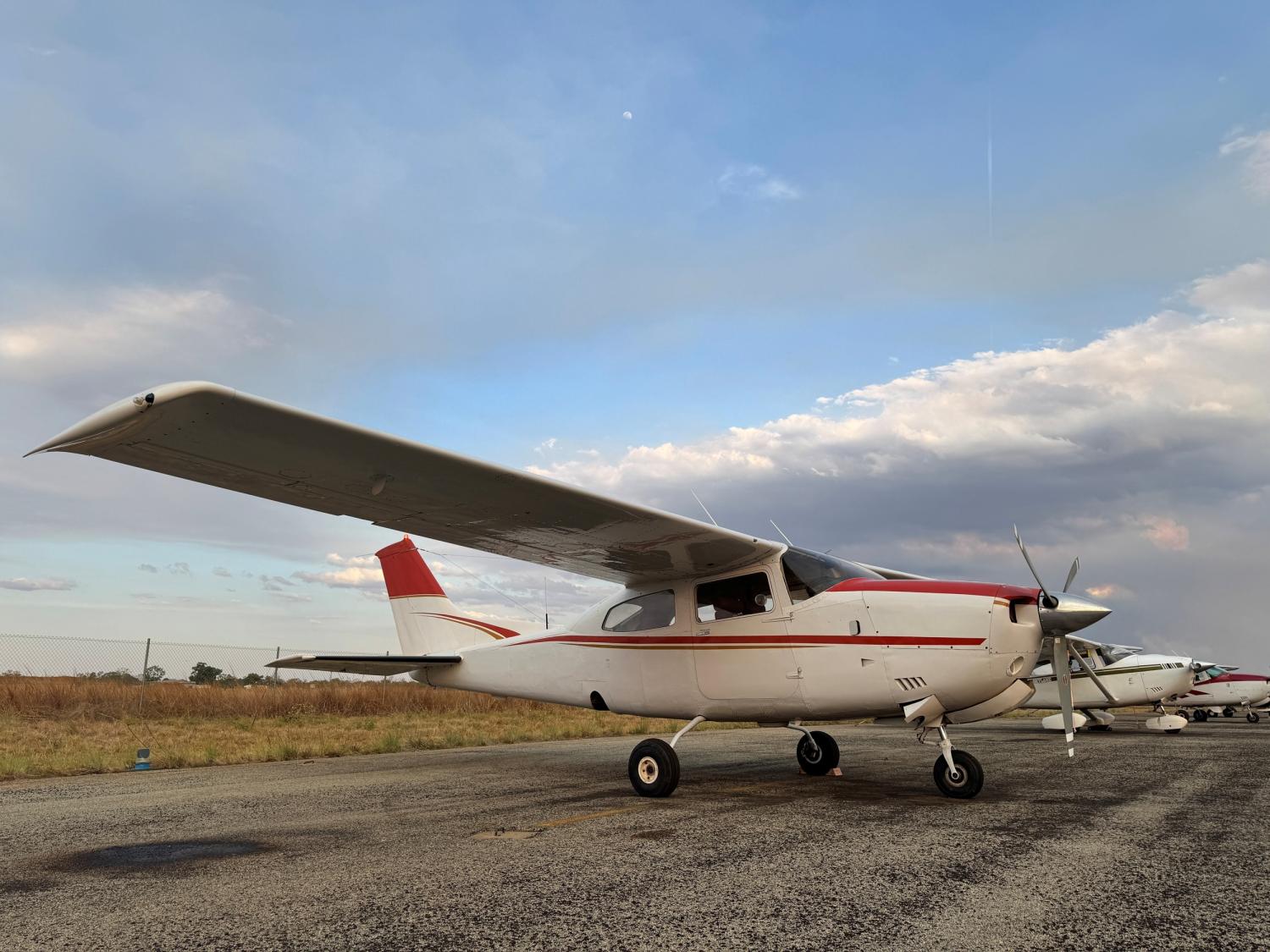 Image for 1976 Cessna 210L Cenrturion