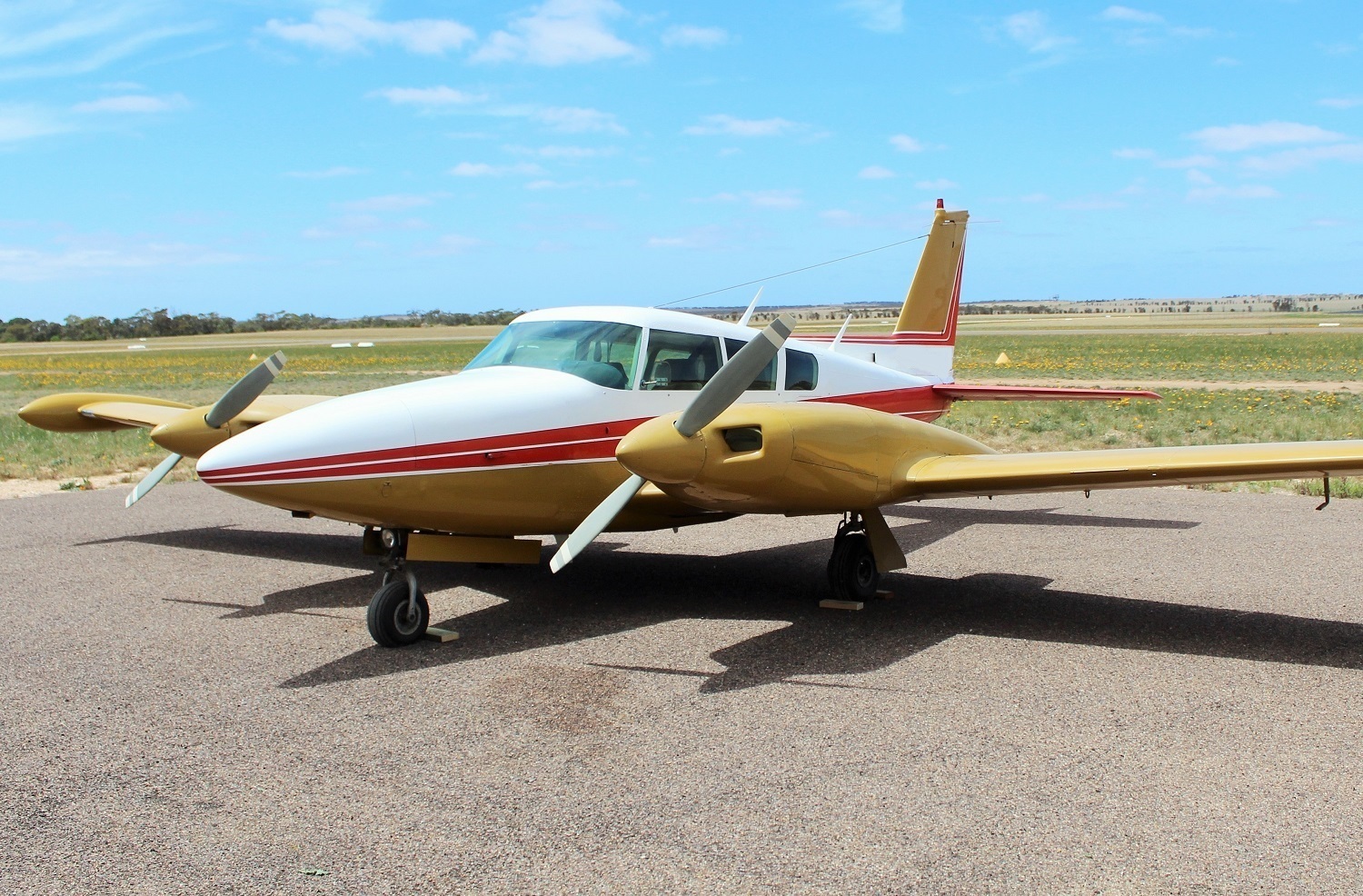 Image for Piper PA30B Twin Comanche   SOLD